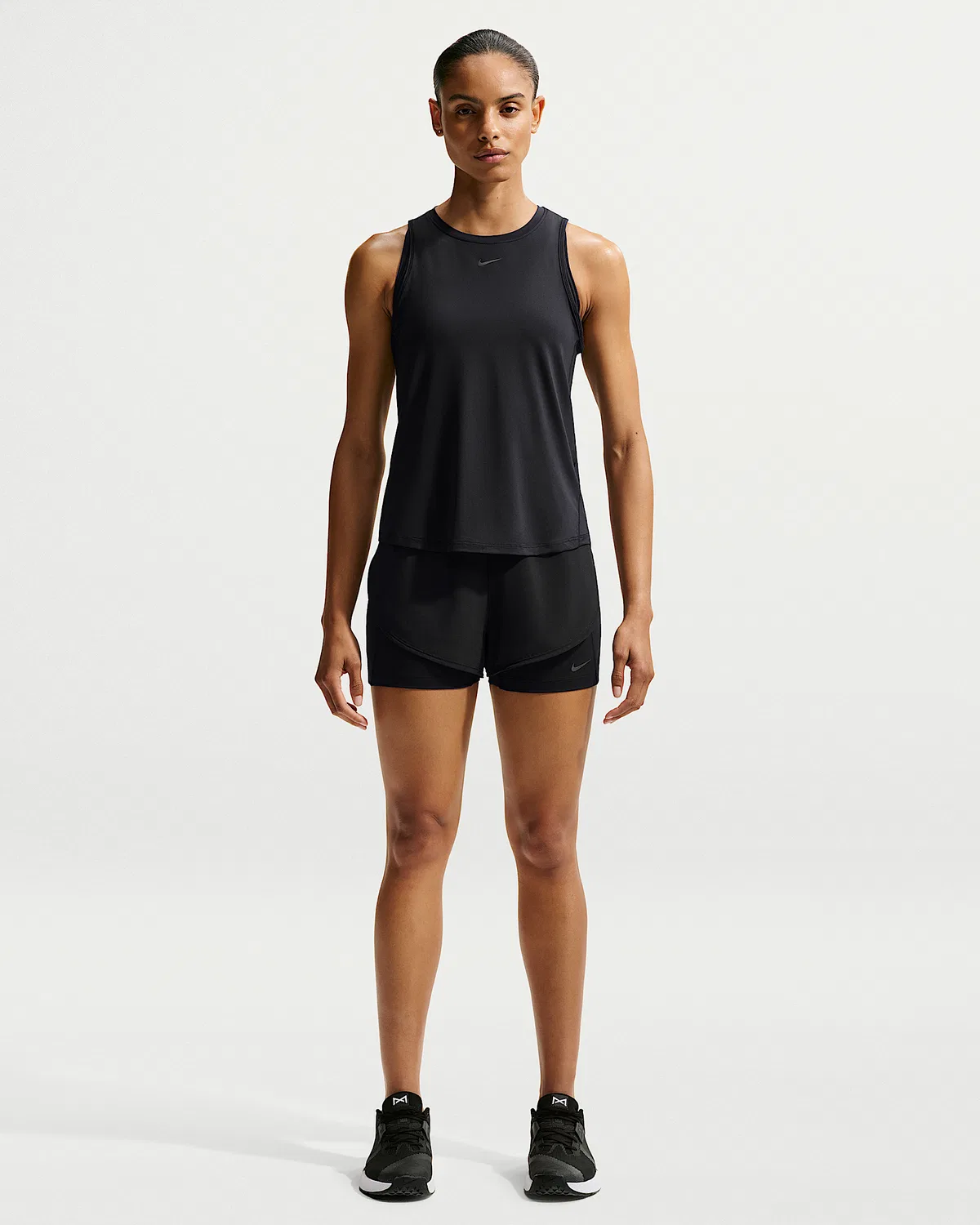 Женские шорты 2-в-1 Nike Universa, 5", Black/Anthracite/Black/Dark Smoke Grey