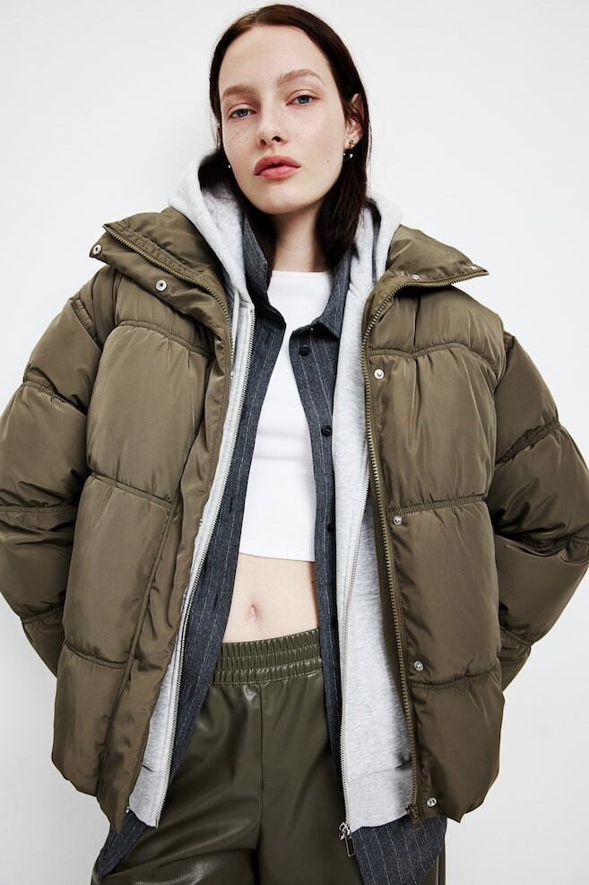 

Стеганая куртка пуховик H&M, зеленый