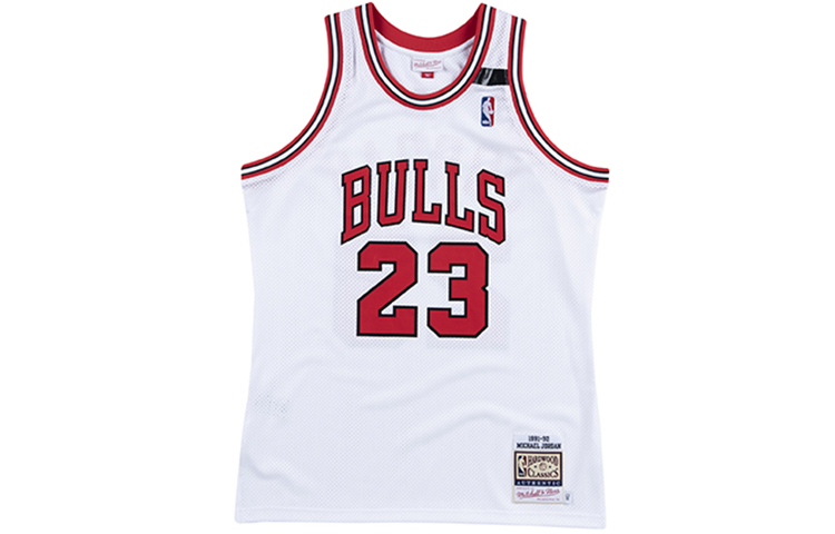

Футболка баскетбольная Mitchell & Ness мужская белая Mitchell Ness