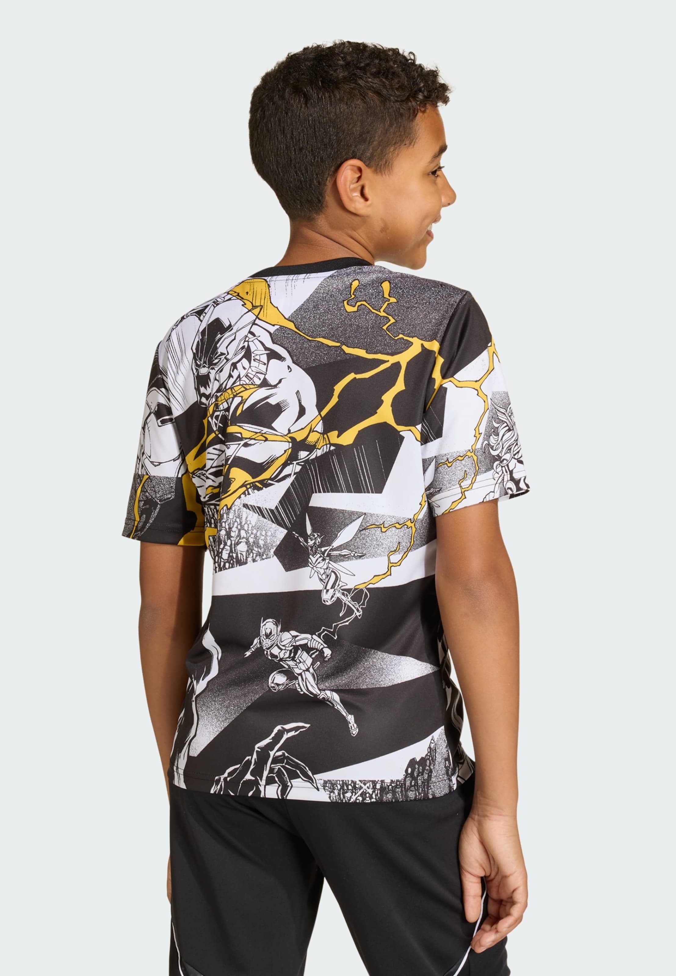 Adidas Performance Футболка для тренировок 'Real Madrid Avengers 25/26' в цвете Stone — фото 4