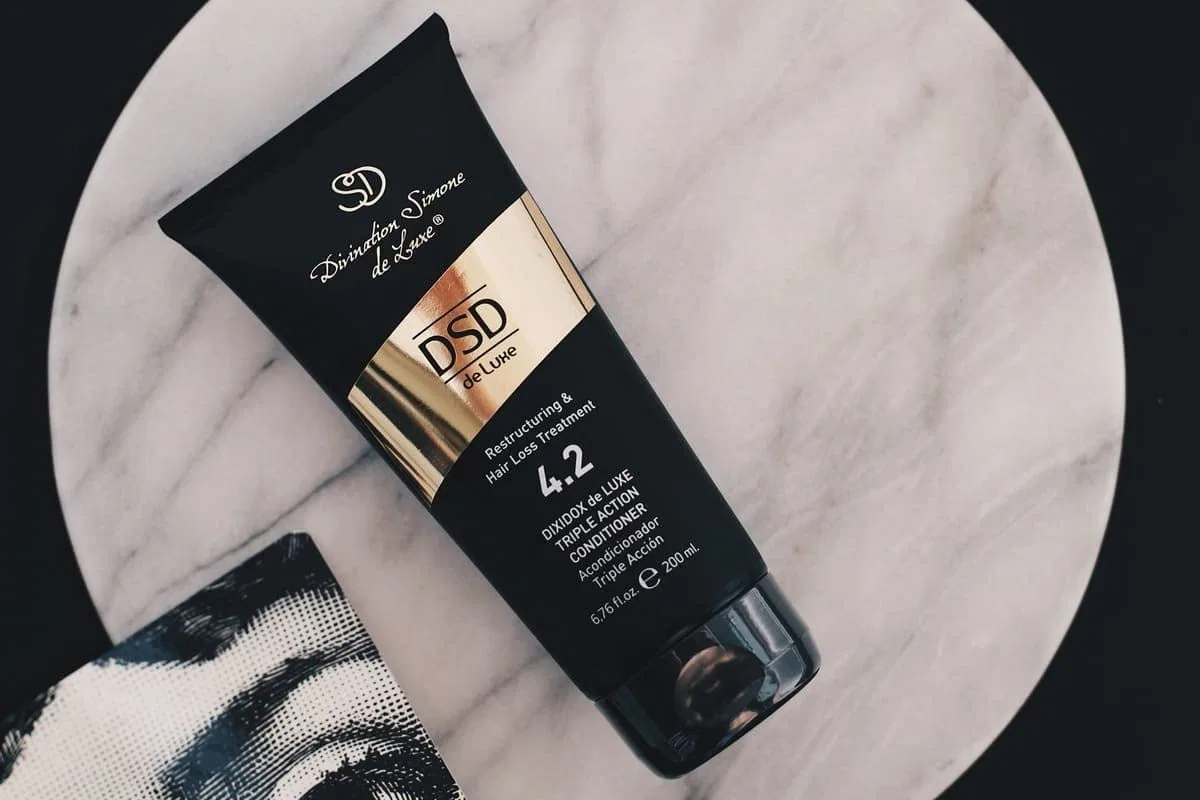 Кондиционер для волос «Dixidox Conditioning Treatment» от Divination Simone De Luxe Dsd Dixidox — фото 3