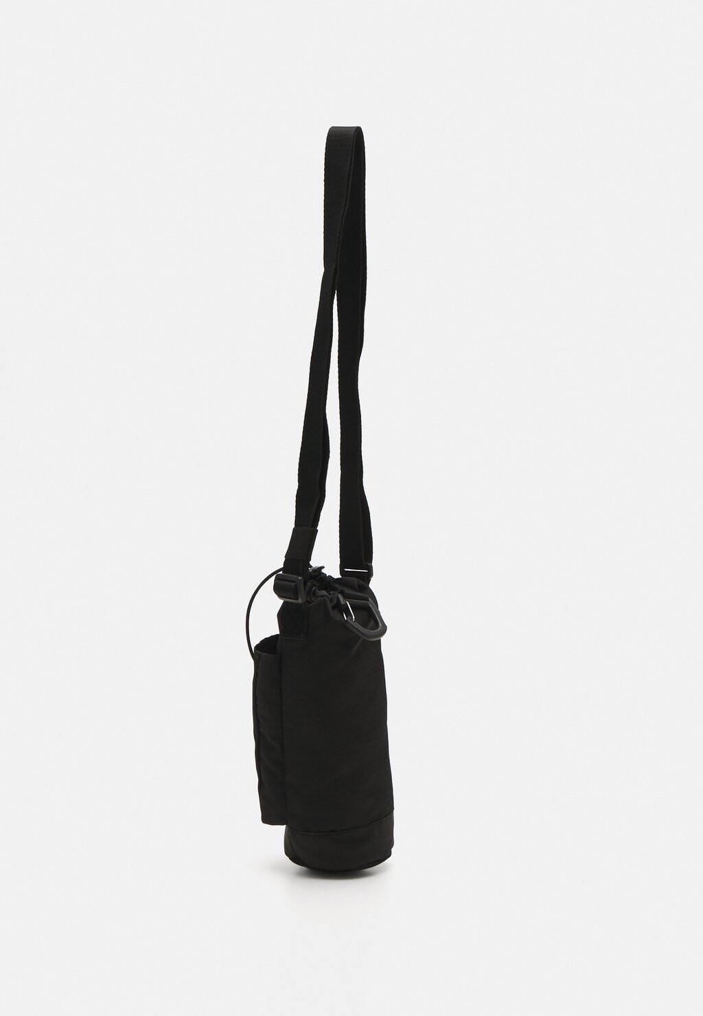 

Сумка через плечо CLUB HYDRATION CARRIER UNISEX Nike, черный