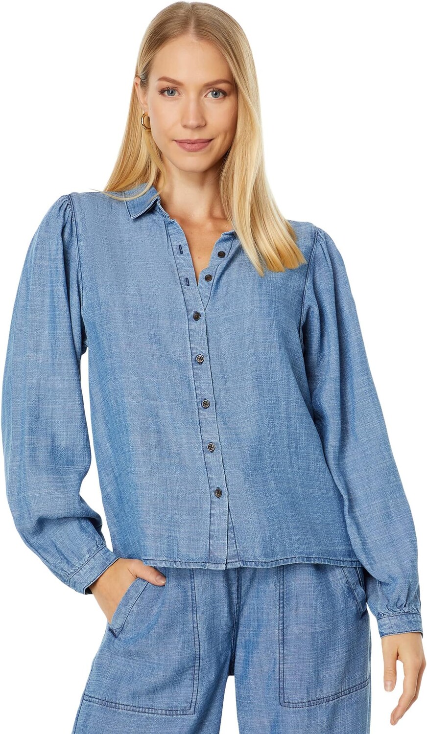 

Рубашка Lilla P Shirred Sleeve Button-Down, цвет Washed Chambray