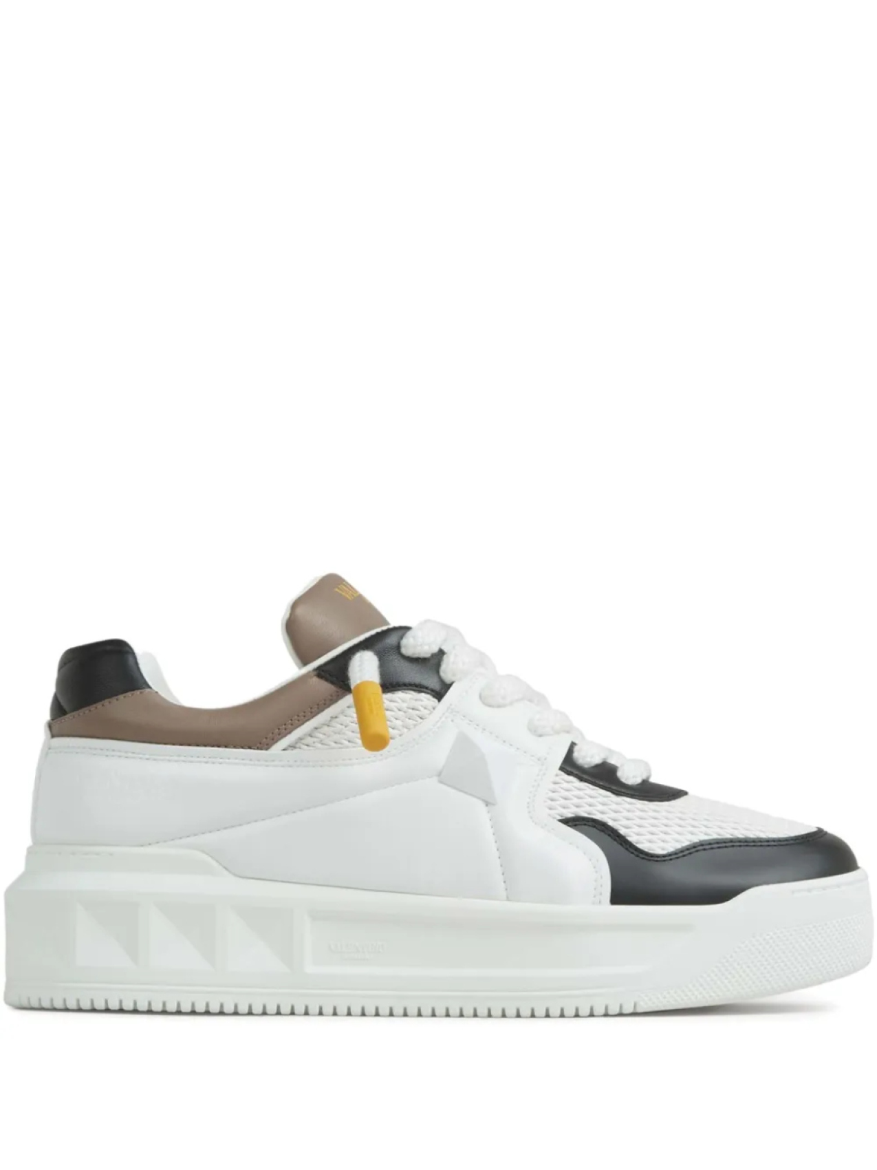 

Кроссовки Valentino Garavani One Stud, белый