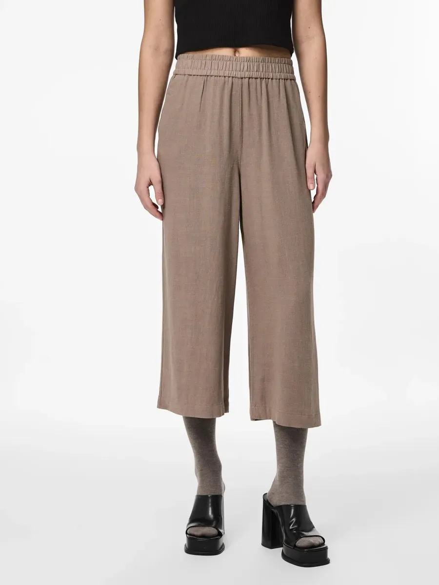 

Шт. Брюки 7/8 "PCVINSTY HW CULOTTE NOOS", с льном Pieces, цвет Fossil