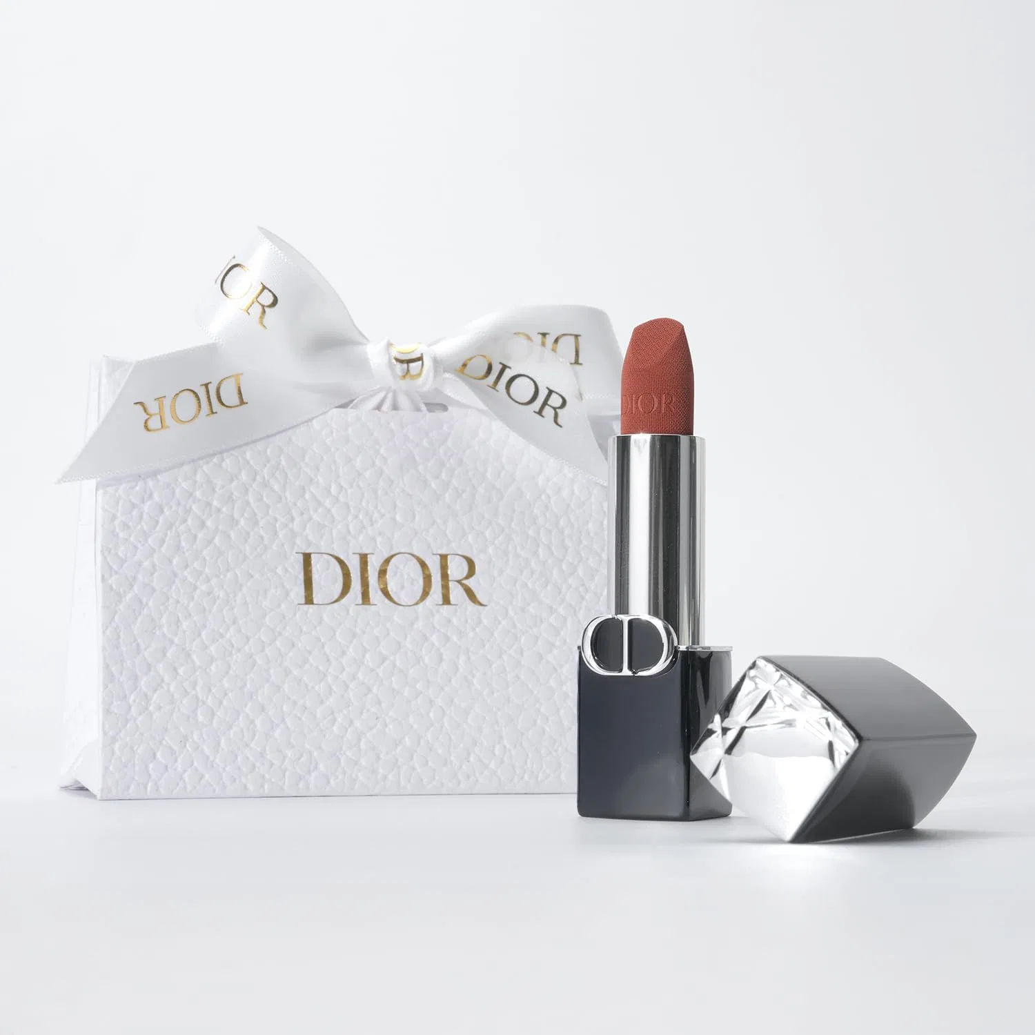 Помада Dior Rouge Dior Velvet, 3.5 г, цвет 200 Nude Touch Velvet — фото 2
