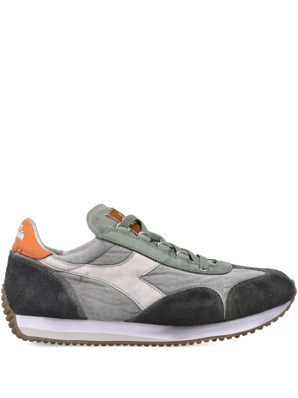 

Грязные кроссовки Equipe Diadora, серый