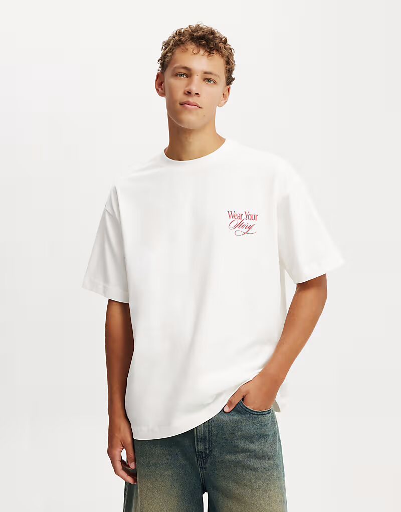 

Футболка с графическим принтом Cotton:On Box fit в кремово-белом цвете