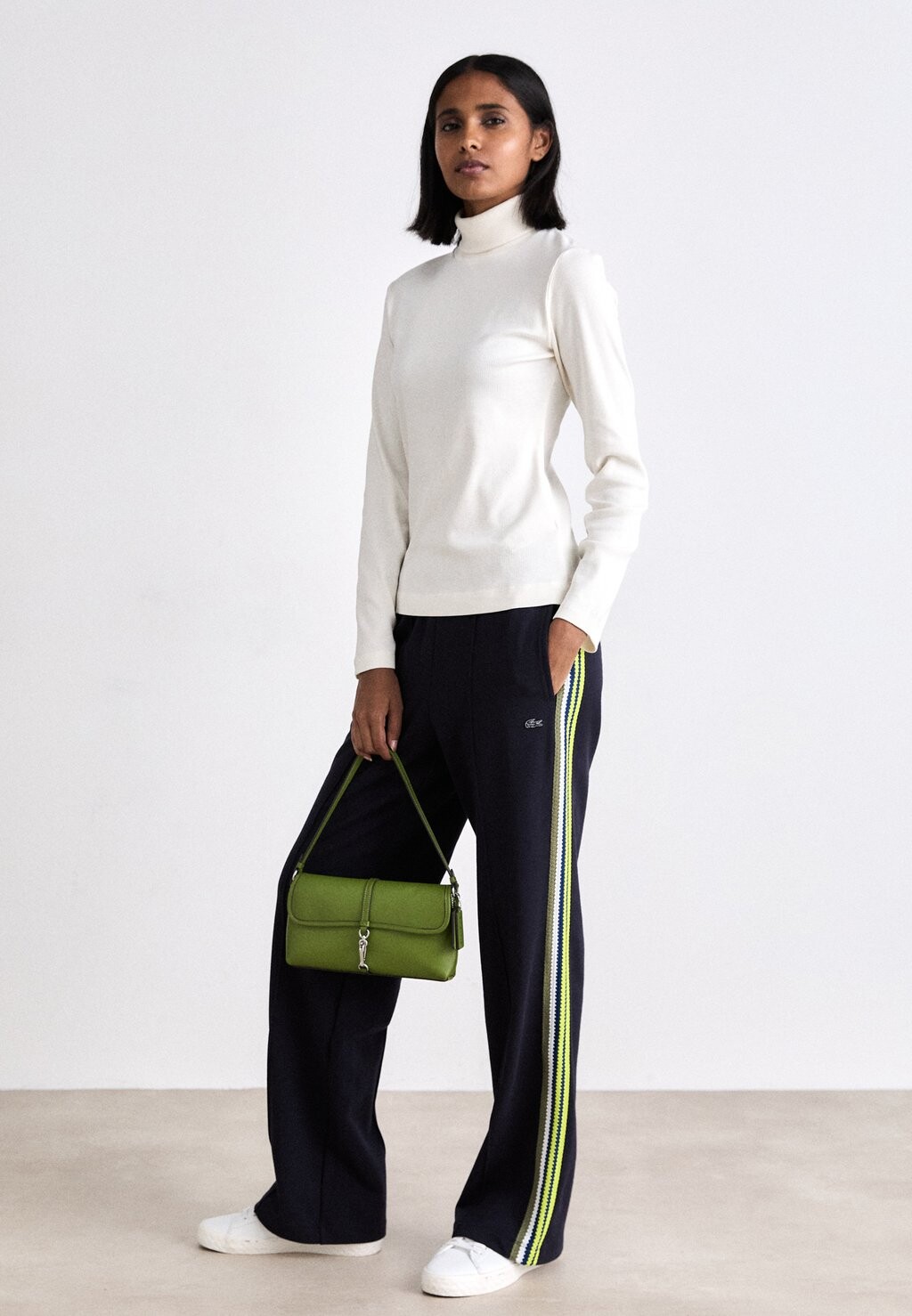 

Спортивные брюки Lacoste, темно-синий
