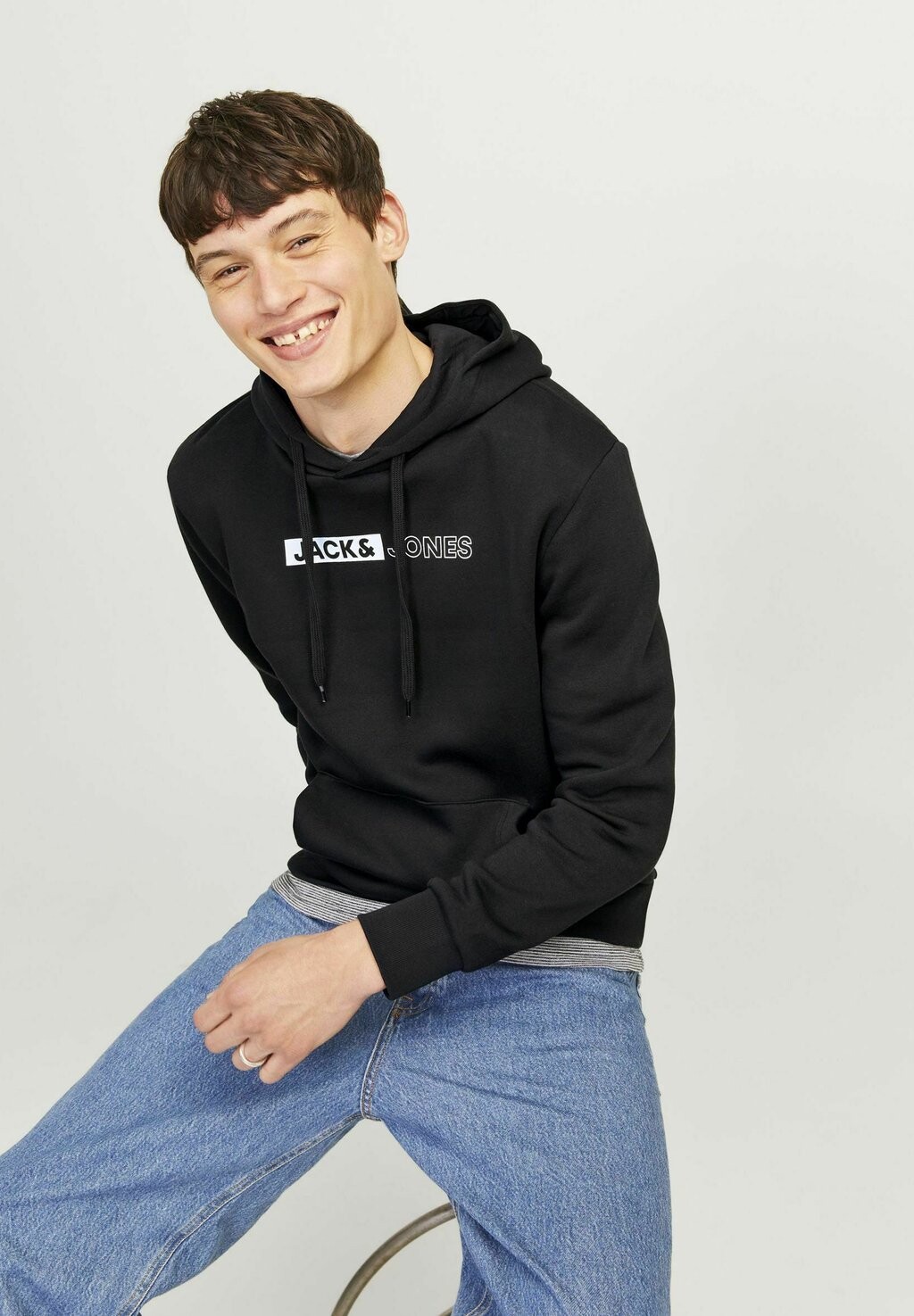

Толстовка с капюшоном CORP LOGO PLAY NOOS Jack & Jones, черный