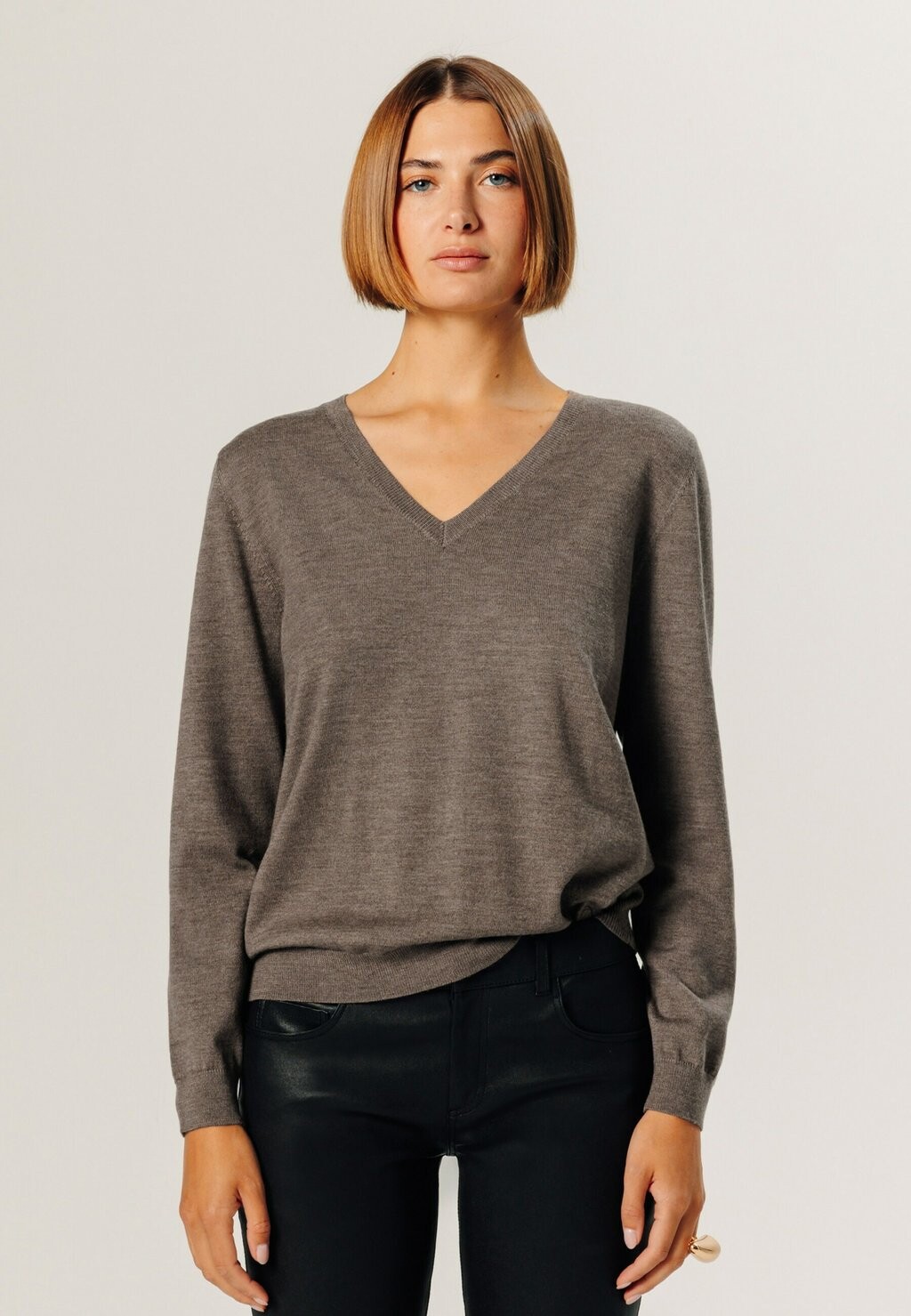 

Джемпер V-NECK Rodier, серый