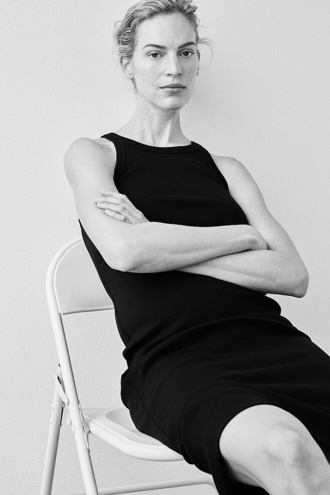 

Платье mom в рубчик из джерси H&M, черный