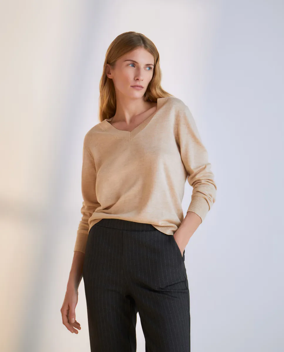 

Женский базовый свитер с V-образным вырезом Woman El Corte Inglés, бежевый