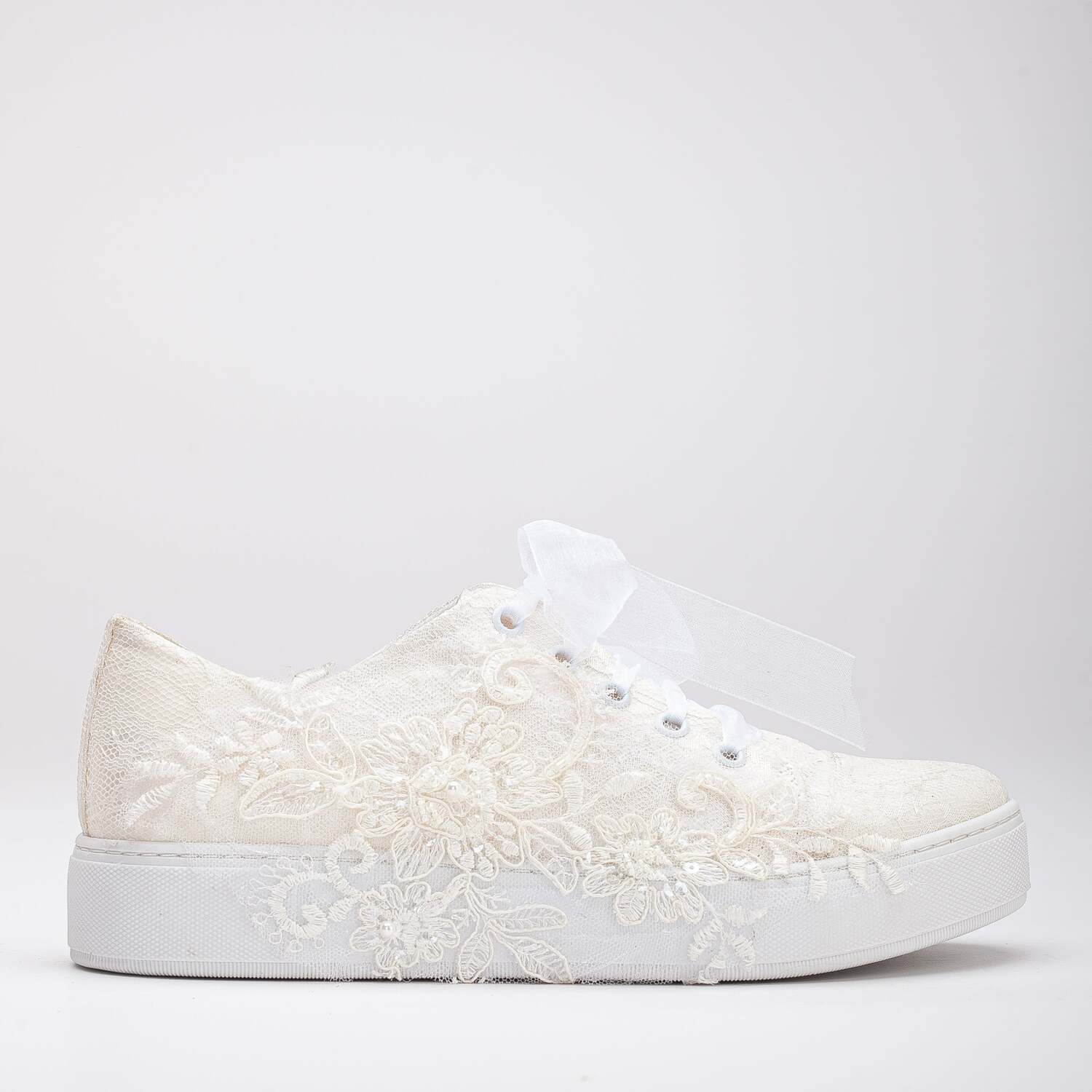Кружевные свадебные кроссовки Elise Forever & Always Shoes, слоновая кость