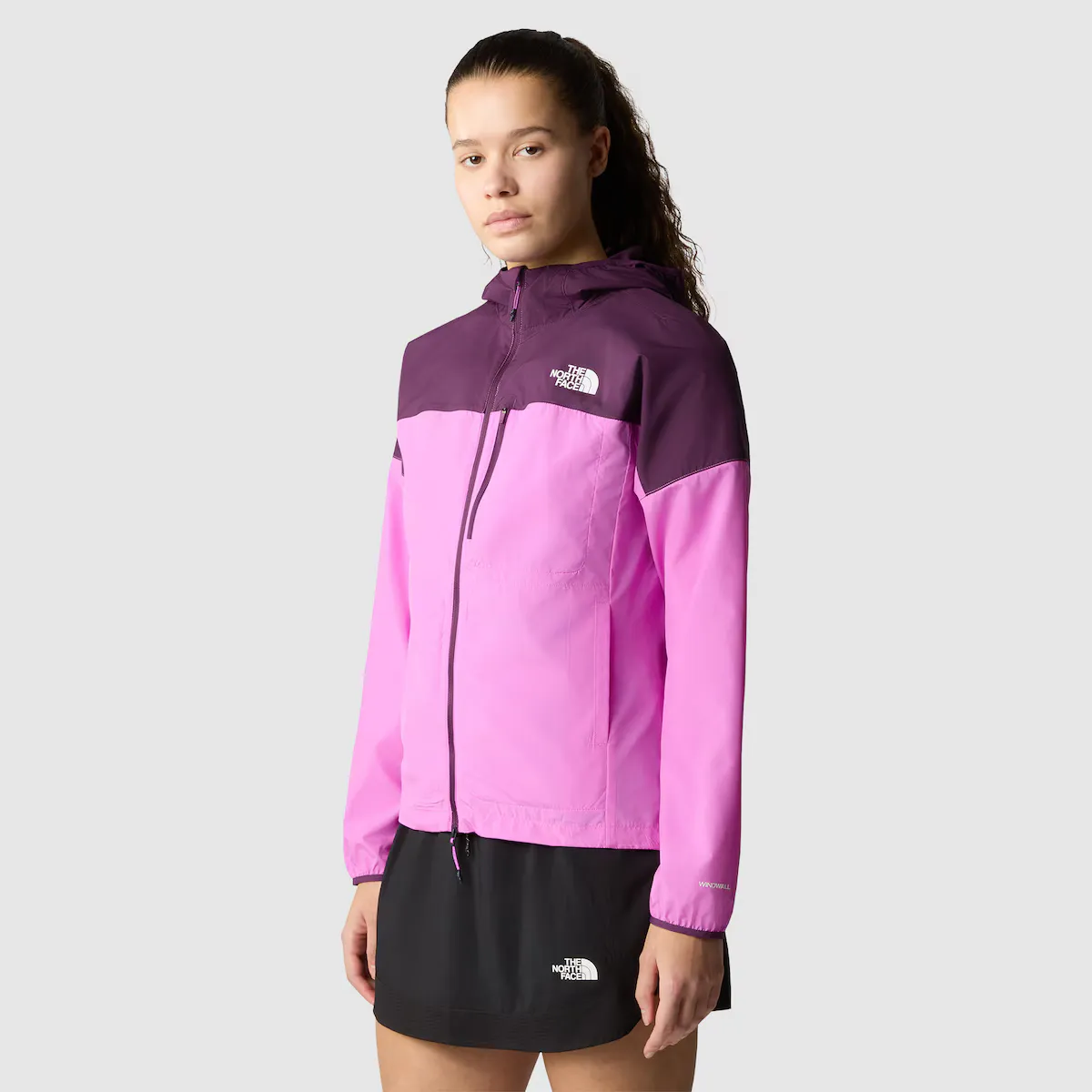 

Женская куртка-ветровка The North Face Run Higher Run, пурпурный
