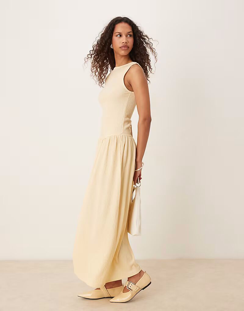 

Фактурное платье макси ASOS DESIGN с заниженной талией цвета пахты