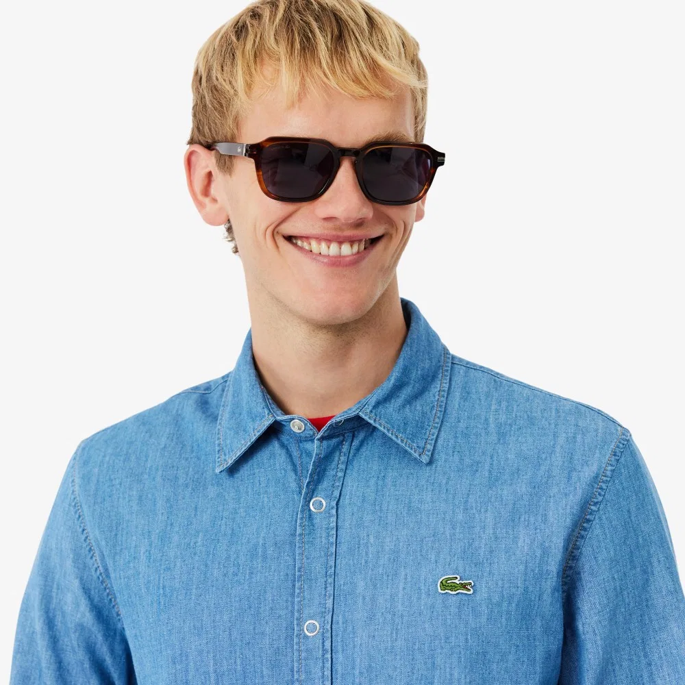Мужская джинсовая рубашка светло-синяя от Lacoste — фото 2