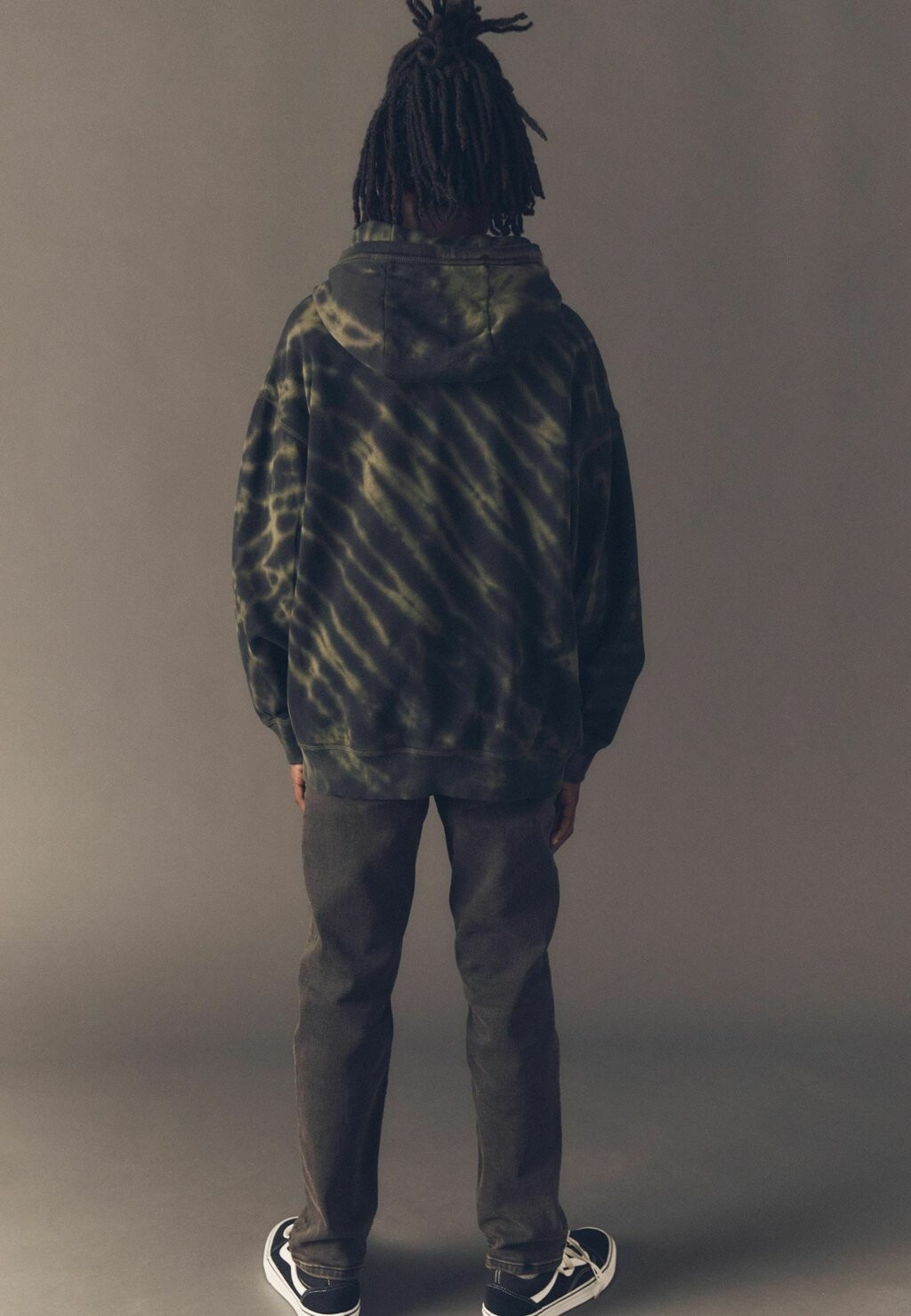 

Толстовка с капюшоном REGULAR FIT Next, черный