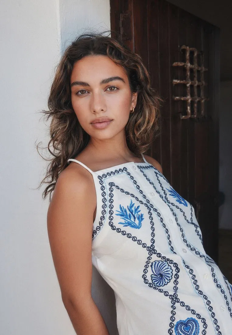 Платье мини с вышивкой, из льна, Summer Dresses Next, белый — фото 3