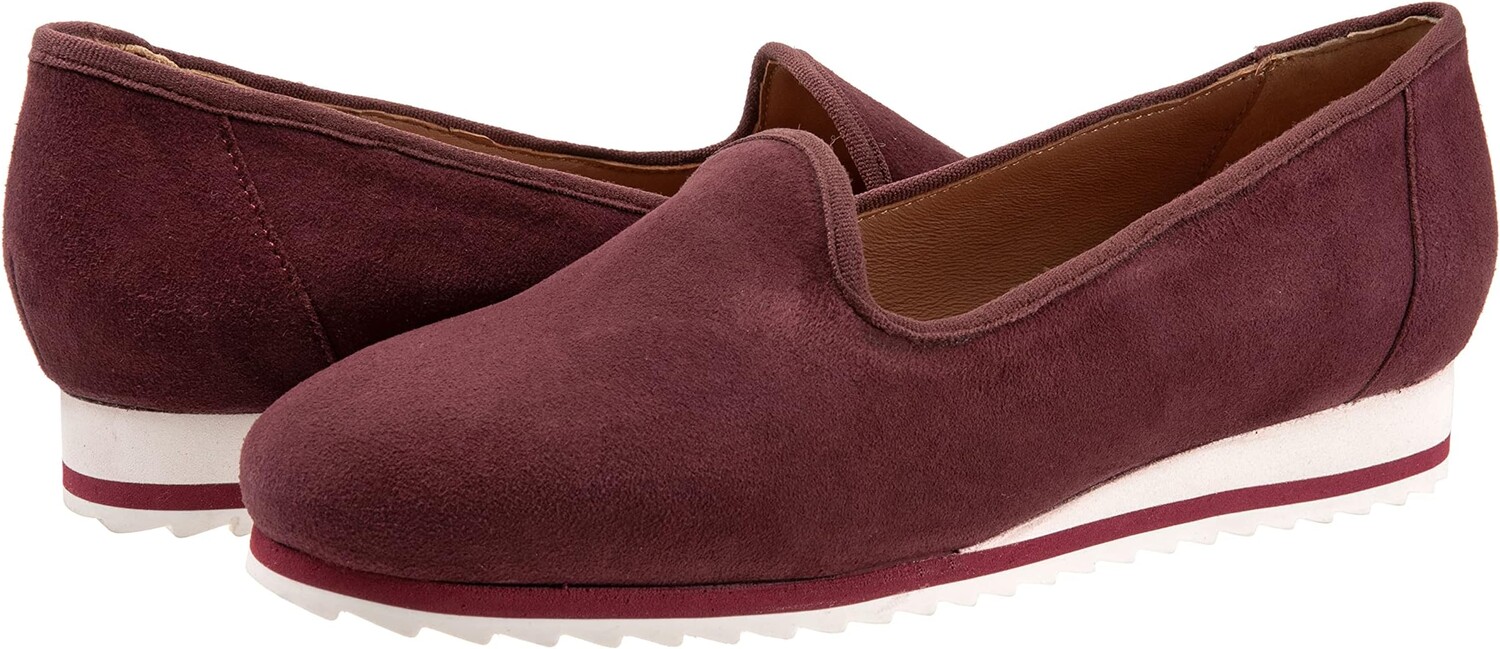 

Лоферы Trotters Ioni, цвет Burgundy Suede