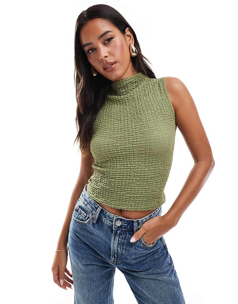 

Структурированный топ цвета хаки с высоким воротником ASOS DESIGN