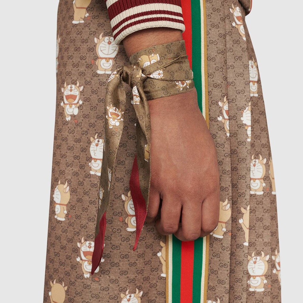 Doraemon X Doraemon X Коллекционные Шелковые Шарфы Унисекс GUCCI — фото 3