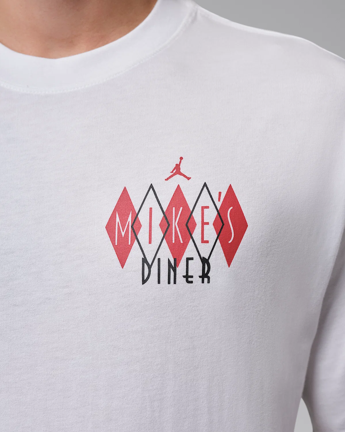 Мужская футболка Jordan, White/Black/University Red — фото 4