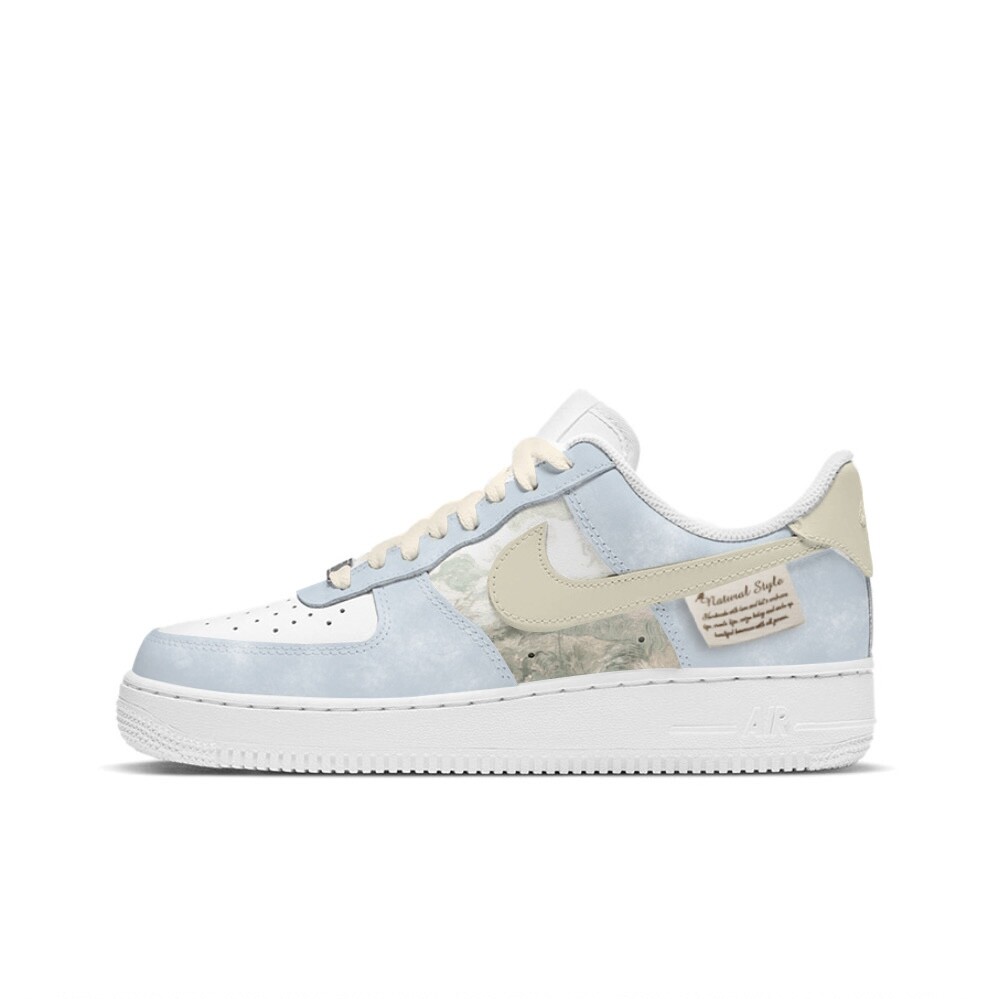 

Женские кроссовки для скейтбординга Nike Air Force 1, Dust/Night