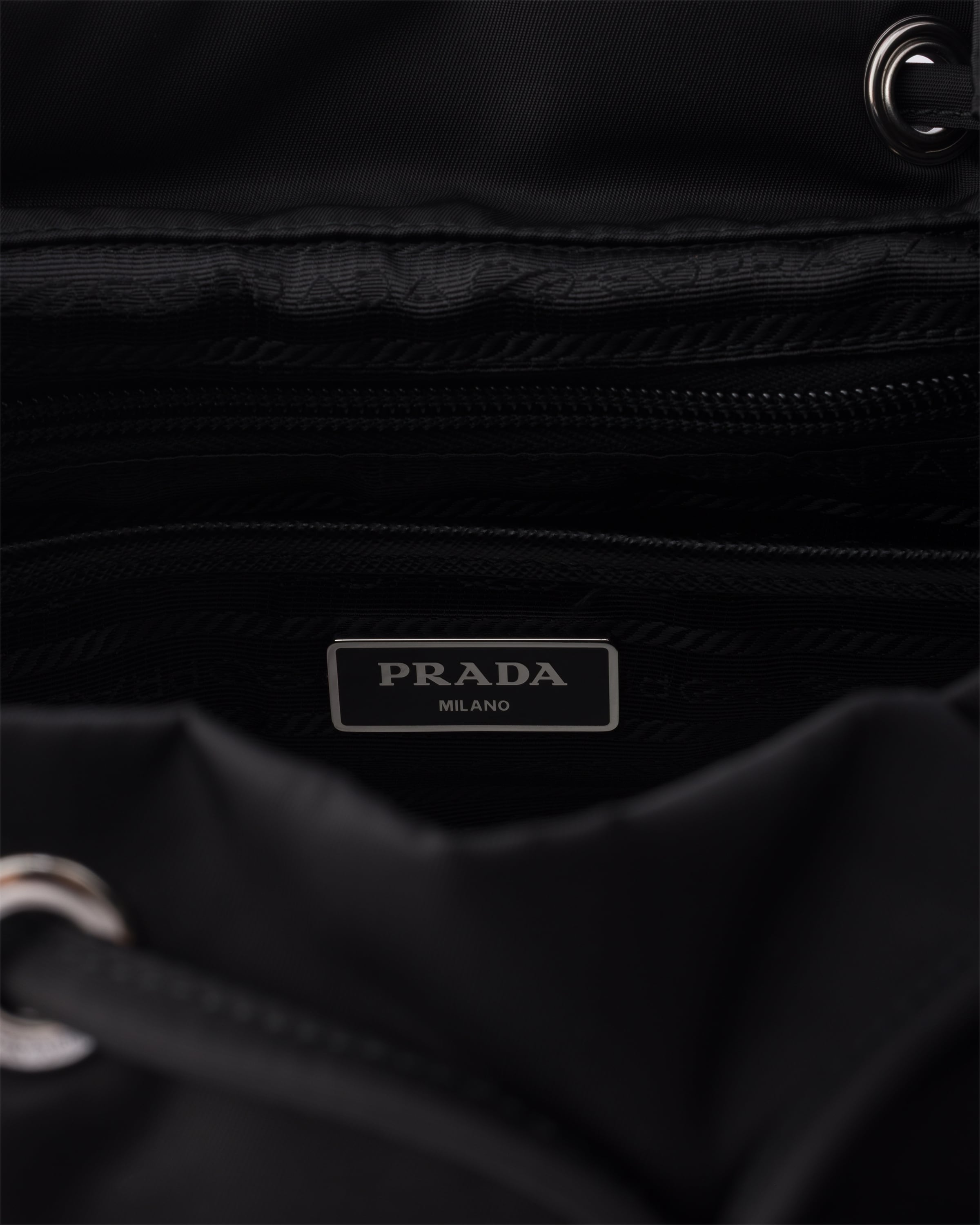 Рюкзак женский Prada нейлон, чёрный — фото 4