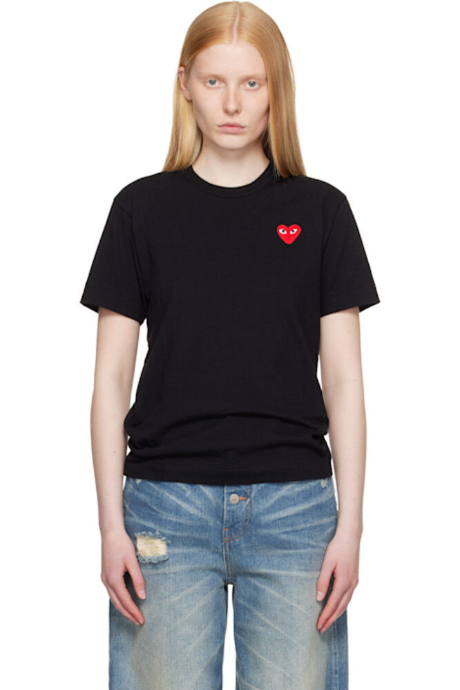 

Черная мужская футболка с красным сердцем COMME des GARÇONS PLAY