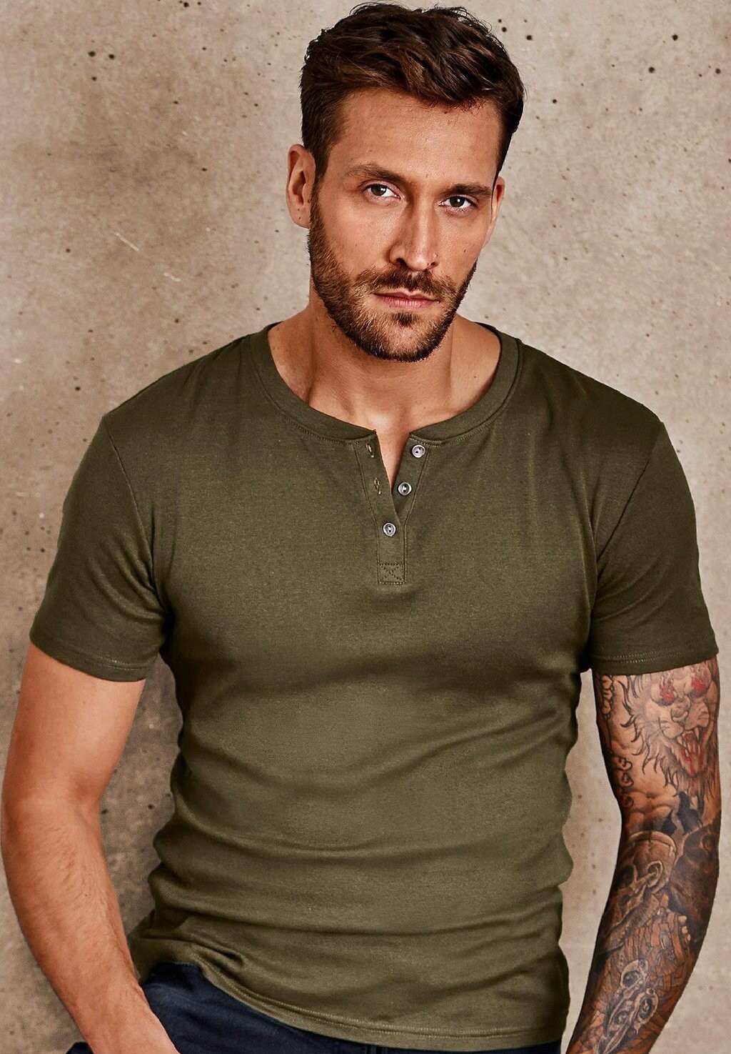 

Футболка базовая H.I.S, цвет khaki