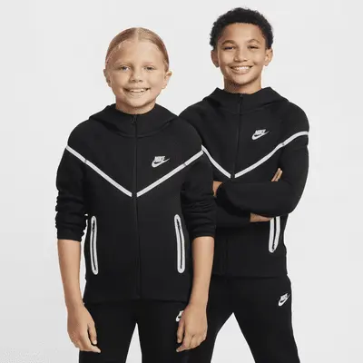 

Худи Nike Sportswear Tech Fleece, черный
