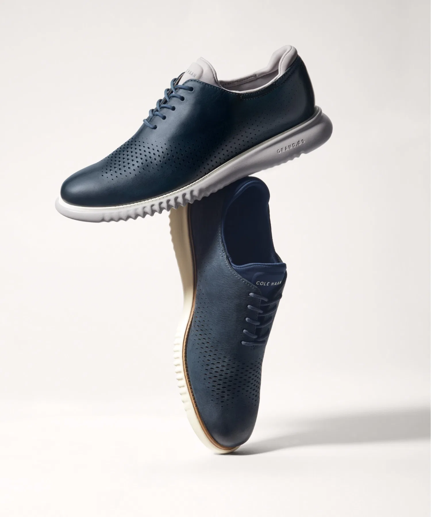 Мужские оксфорды COLE HAAN 2.ZERØGRAND Laser Wing Oxford Lined — фото 2