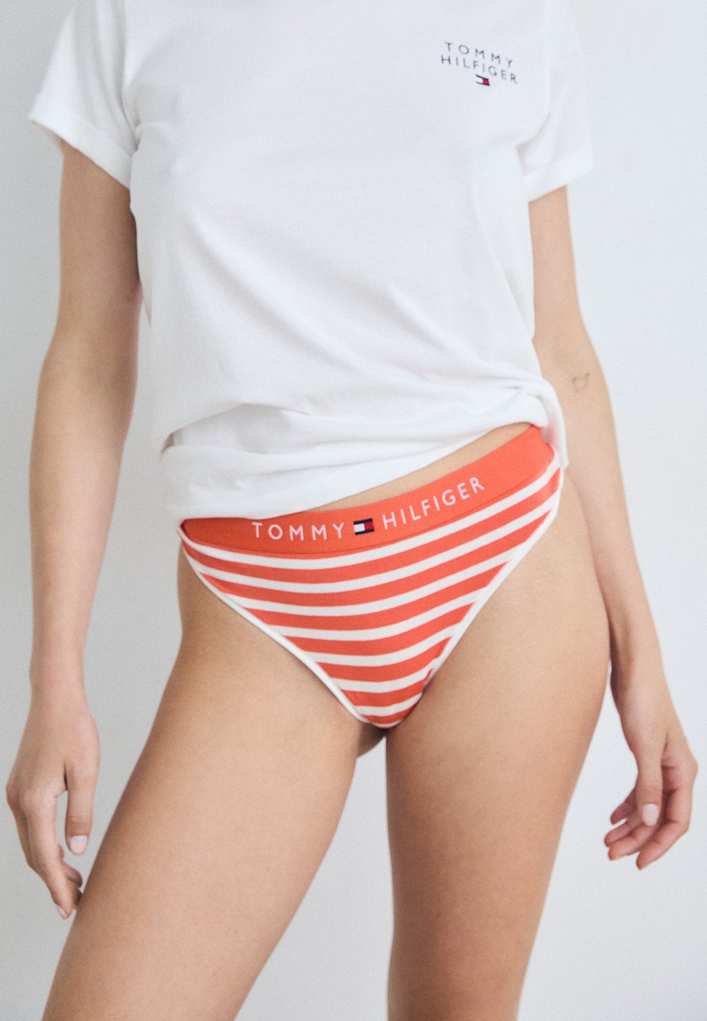 

Стринги ORIGINAL THONG Tommy Hilfiger, оранжевый