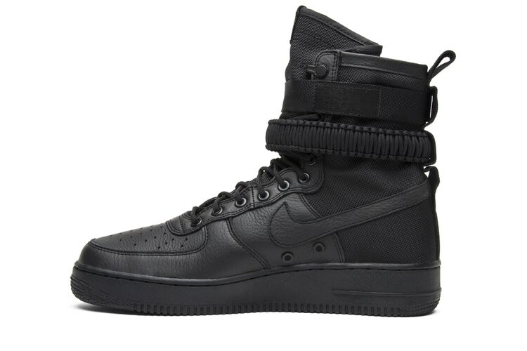 Кроссовки Nike SF Air Force 1 'Triple Black', черный — фото 3