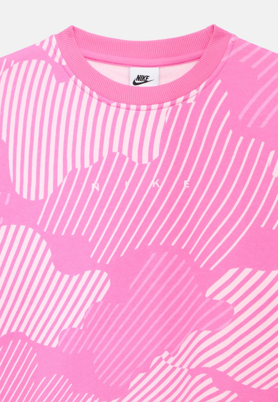 Толстовка Nike Sportswear CLUB CREW UNISEX, Playful Pink/White/Pink — фото 3