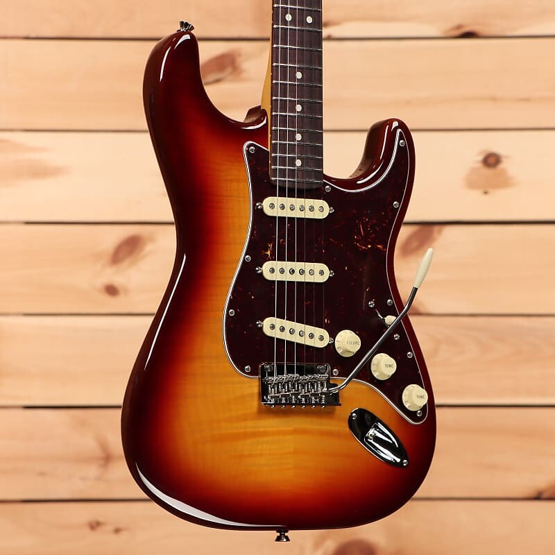 

Электрогитара Fender 70th Anniversary American Professional II Stratocaster - Comet Burst - US23090061