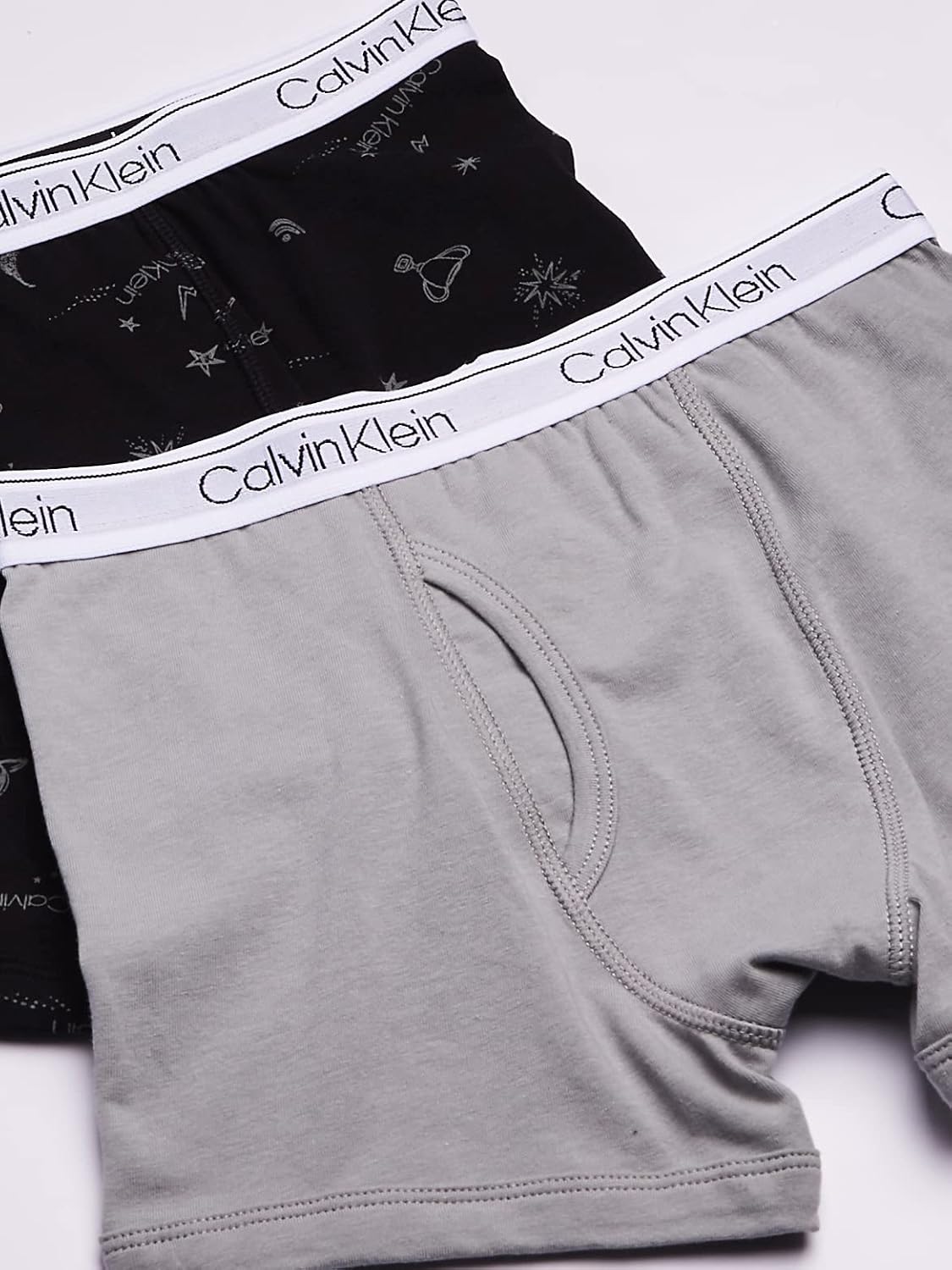 Нижнее белье Calvin Klein для мальчиков Little CK Cotton Assorted, 2 пары, черные в горошек, Castle Rock, 2 Pack - Ck Statement Print Black, Neutral Gray — фото 3