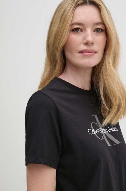 

Хлопковая футболка Calvin Klein Jeans, черный