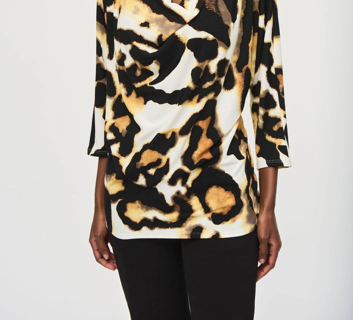 

Туника с воротником-хомут в анималистичном принте, цвет слоновая кость/мультиколор Joseph Ribkoff