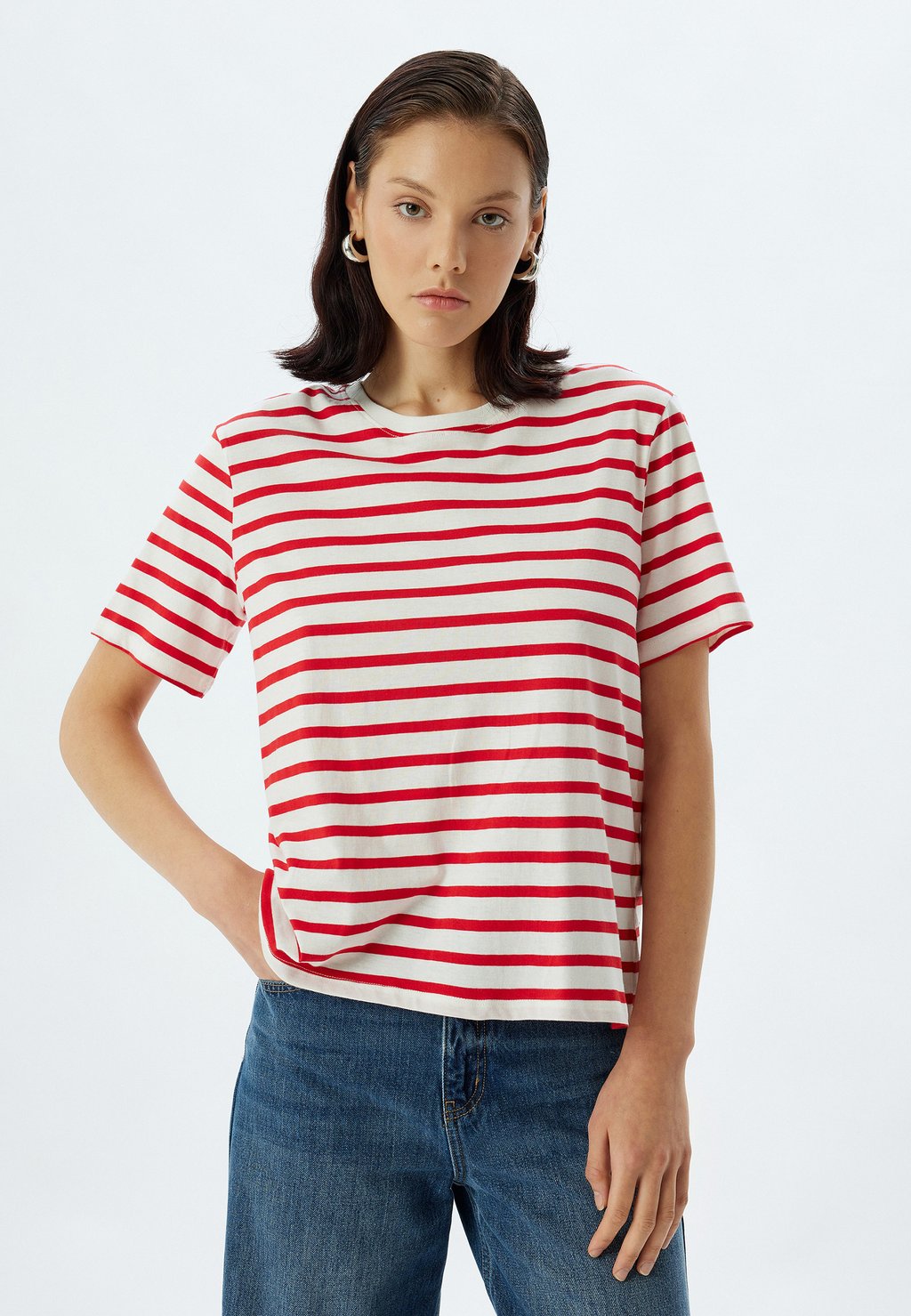 

Футболка с принтом STRIPED Koton, белый