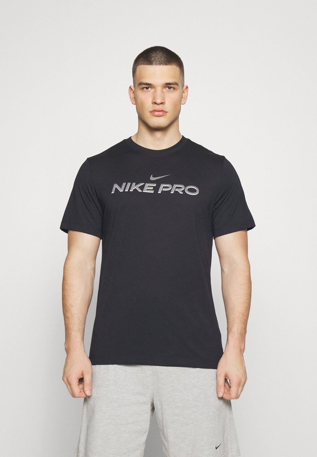 

Футболка Nike TEE PRO, цвет Black, Серый, Футболка Nike TEE PRO, цвет Black