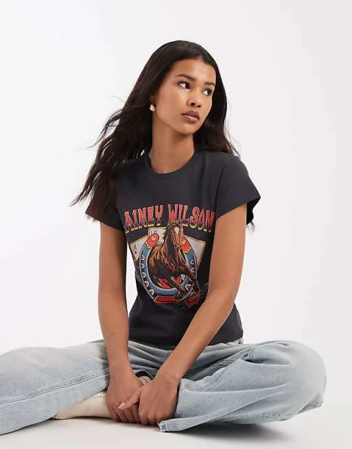 

Черная футболка с принтом в стиле вестерн Wrangler x Lainey Wilson, Черный, Черная футболка с принтом в стиле вестерн Wrangler x Lainey Wilson