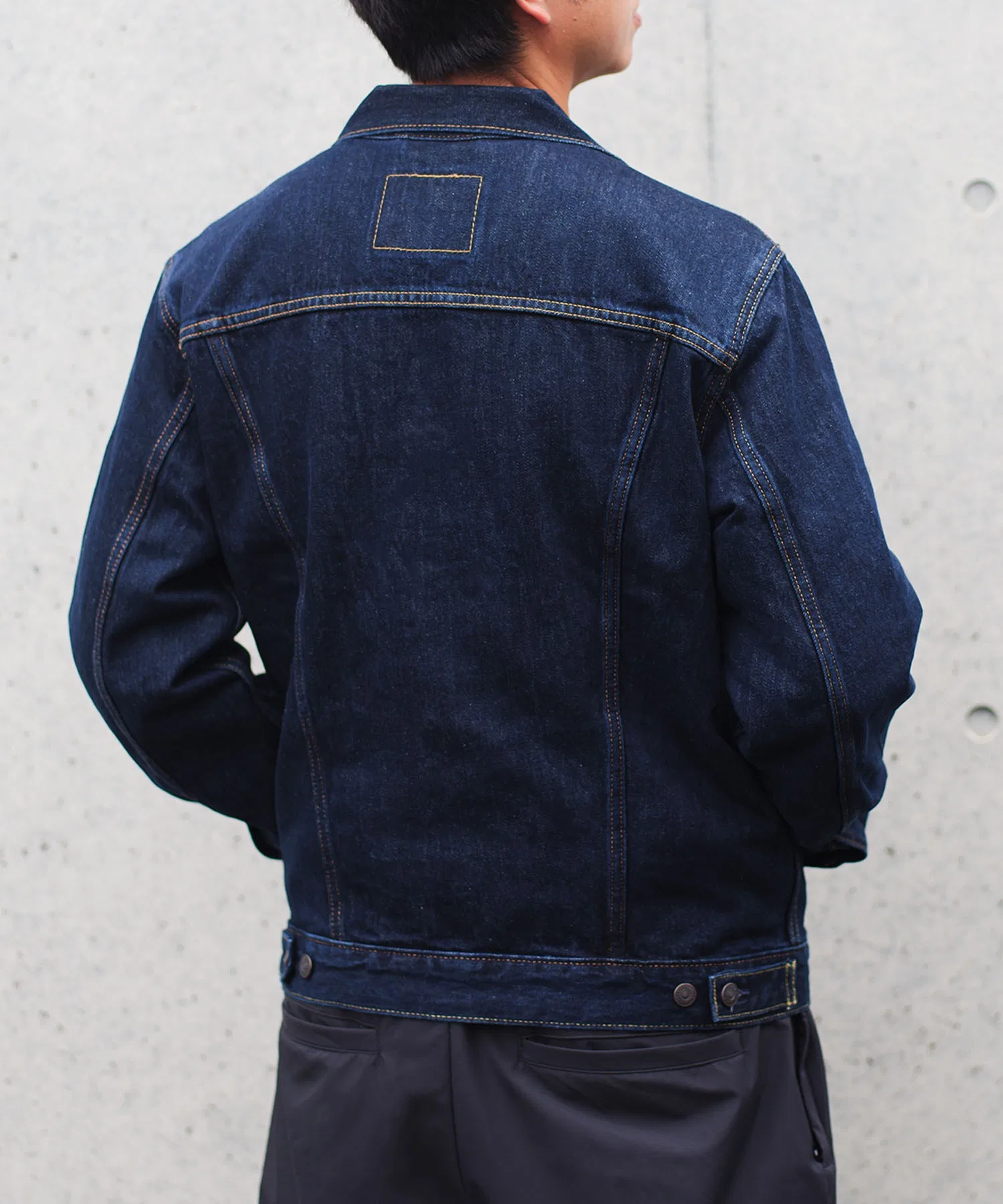 Джинсовая куртка Levi's TYPE V Trucker Jacket RINSE — фото 4
