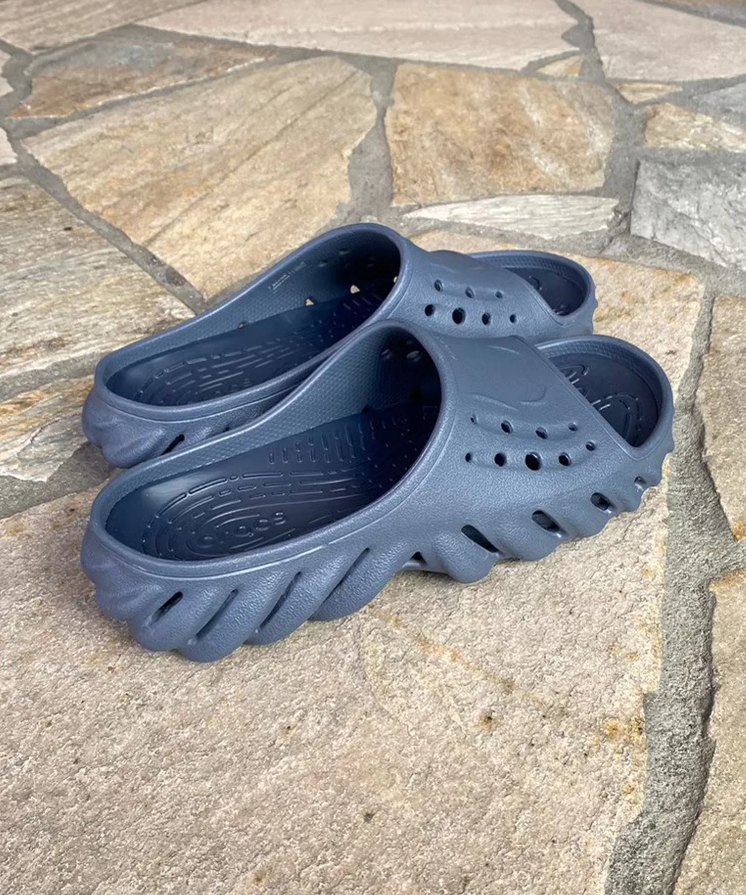 Мужские сланцы Crocs ECHO SLIDE чёрные — фото 3