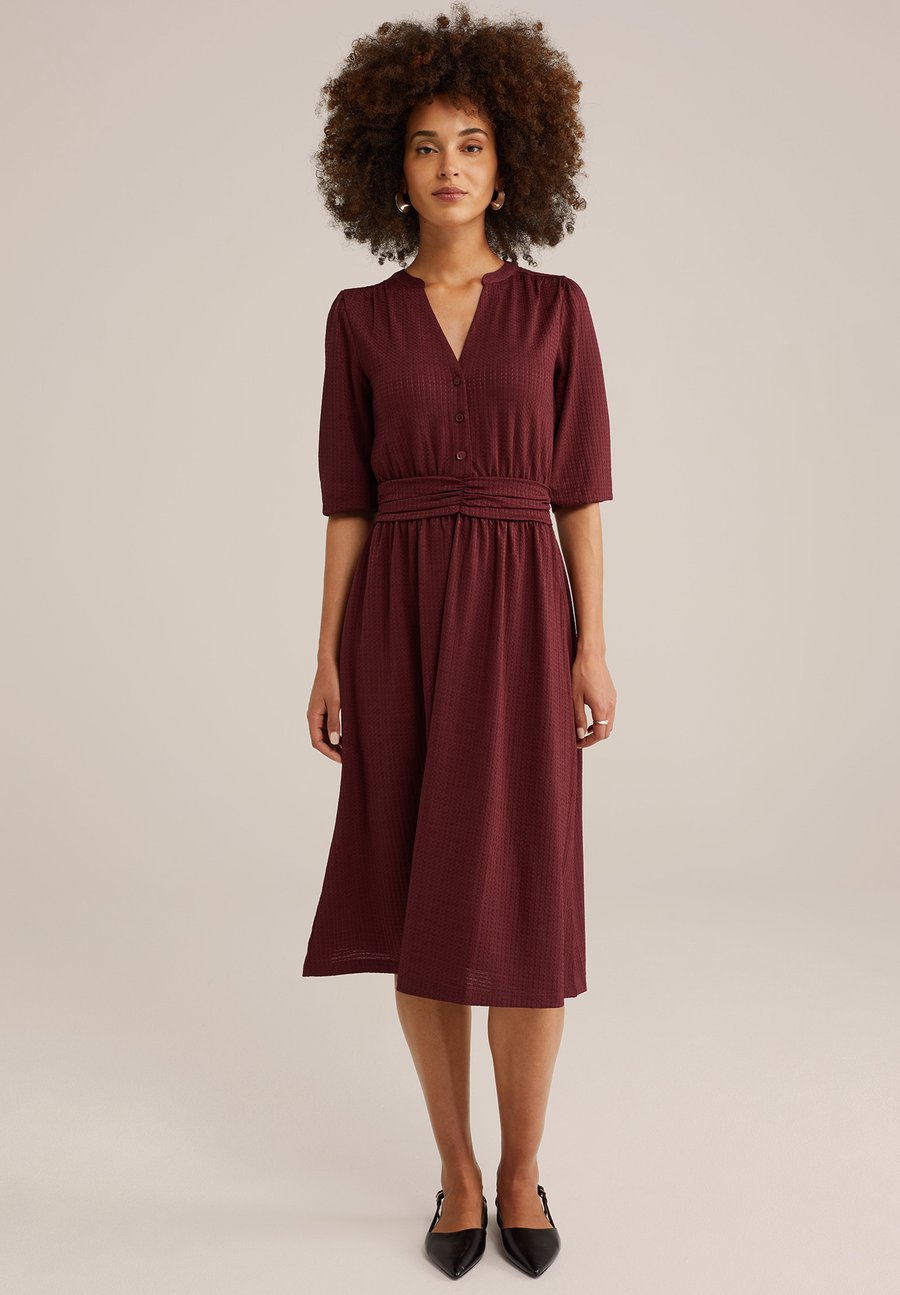 

Платье WE Fashion Shirt dress, Burgundy Red/Bordeaux