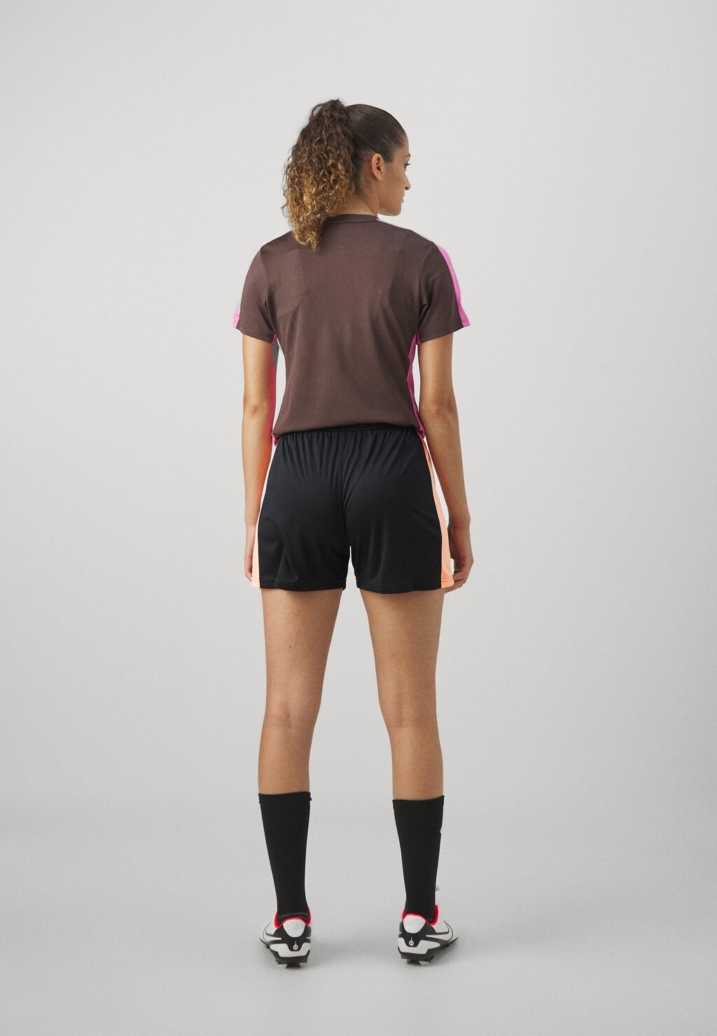 

Спортивные шорты SHORT Under Armour, черный