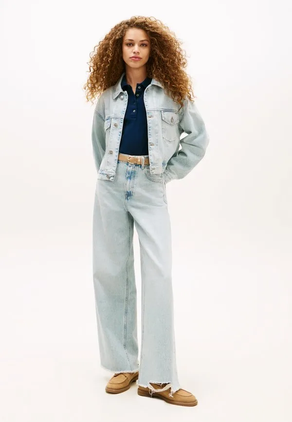 Выцветшая джинсовая куртка-бомбер свободного кроя Tommy Hilfiger, Light Blue Denim — фото 2
