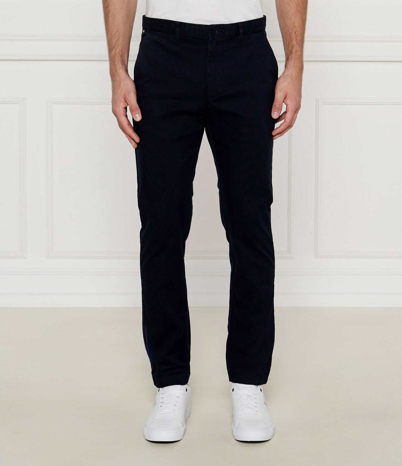 

Брюки Tommy Hilfiger chino BLEECKER ESSENTIAL TWILL Slim Fit, темно-синий