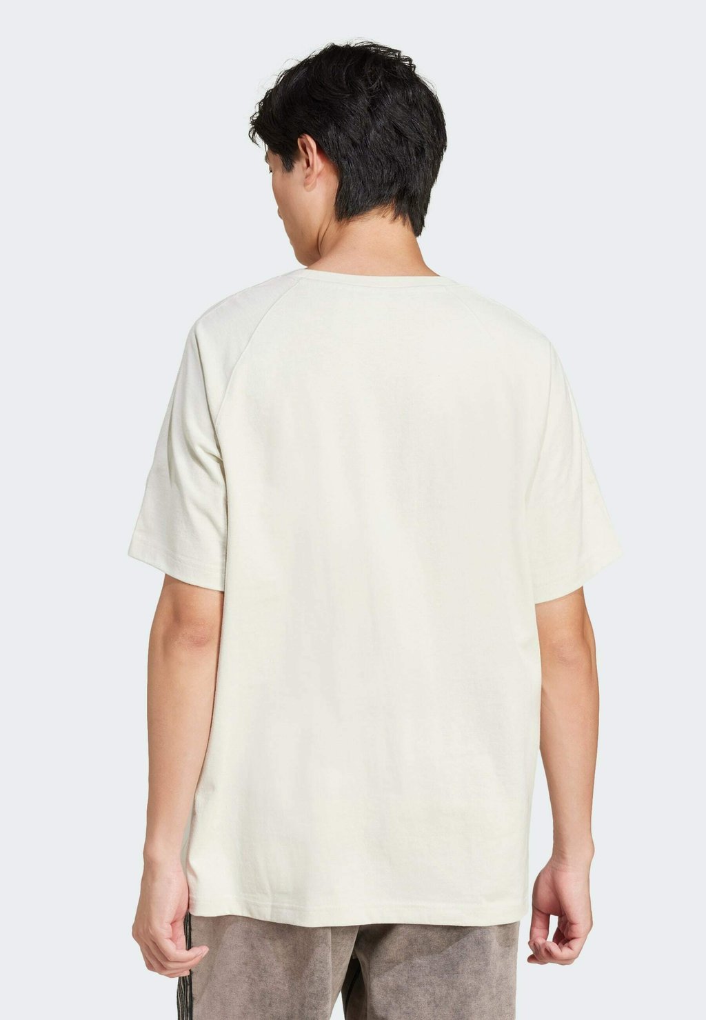 

Базовая футболка ESS TEE adidas Originals, песочный
